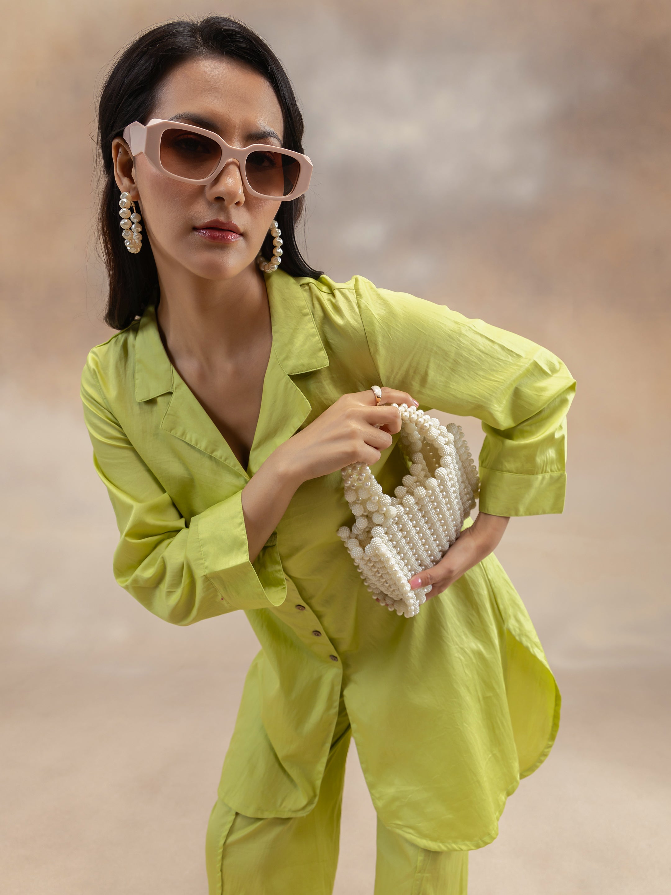 Women Pear Green Solid Cotton Satin Kurta Co-Ord Set