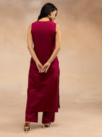 Women Magenta Pink Cotton Slub Straight Kurta