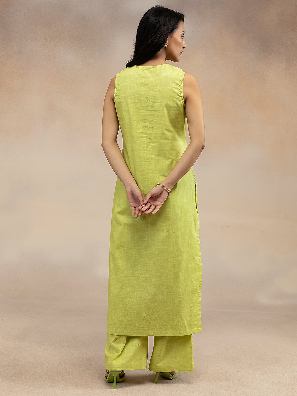 Women Pear Green Cotton Slub Straight Kurta
