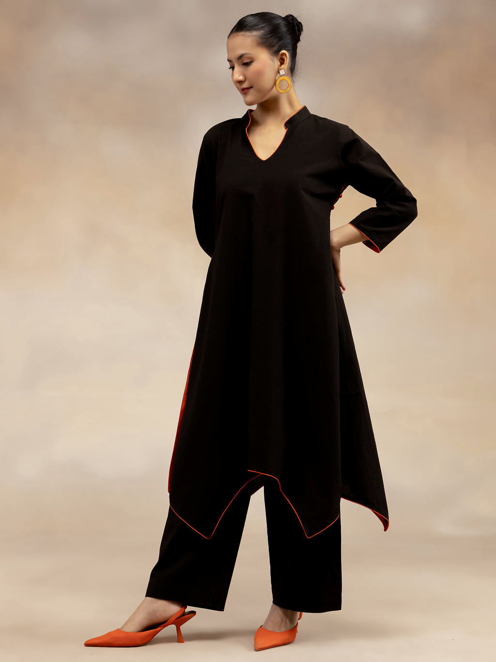 Women Black Contrast-Trim Cotton Slub Kurta Set